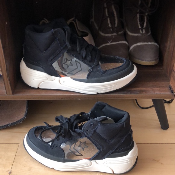 Converse. Flash sale $ - Picture 12 of 12